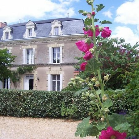 Bed and Breakfast La Jariette à Airvault Extérieur photo