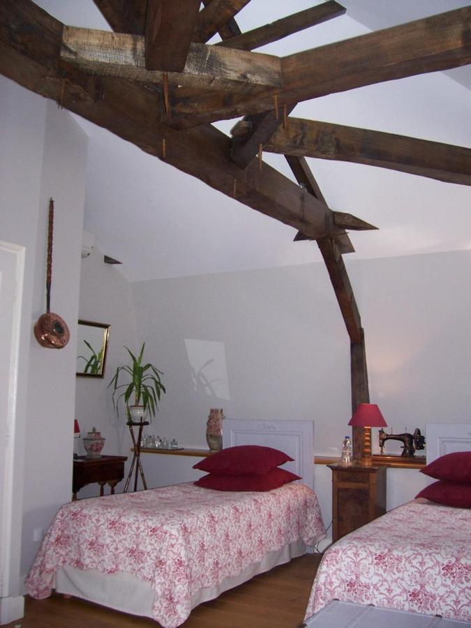 Bed and Breakfast La Jariette à Airvault Extérieur photo